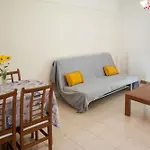 Apartamento Elena 2 *